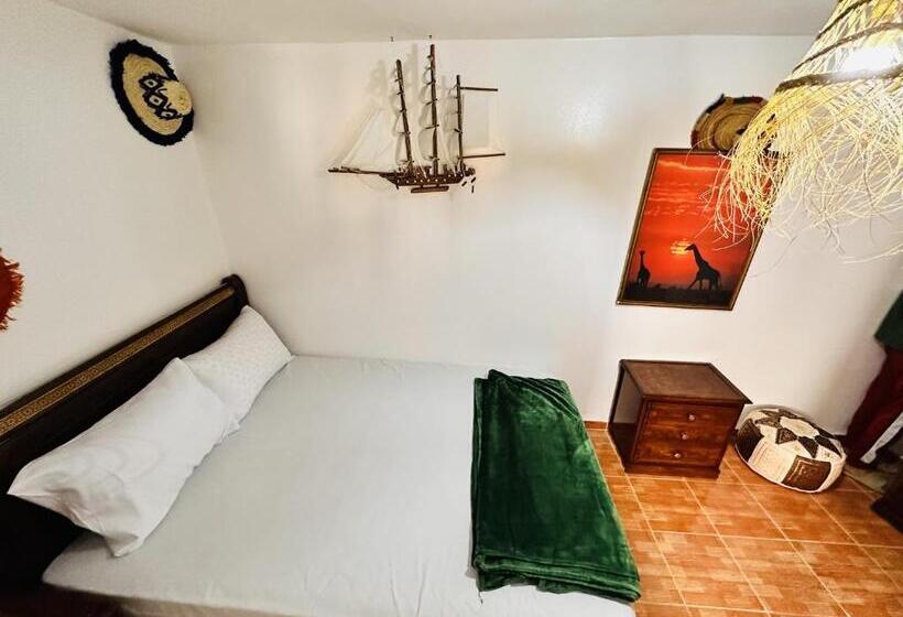 غرفة قياسية مع حمام خارجي, Azoul Surf Hostel Taghazout