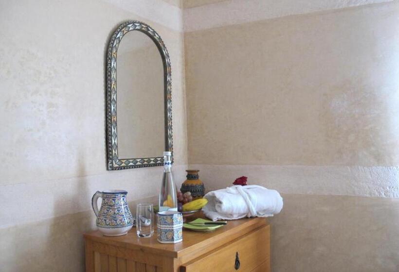 اتاق استاندارد, Art Riad Au Bord De La Mer