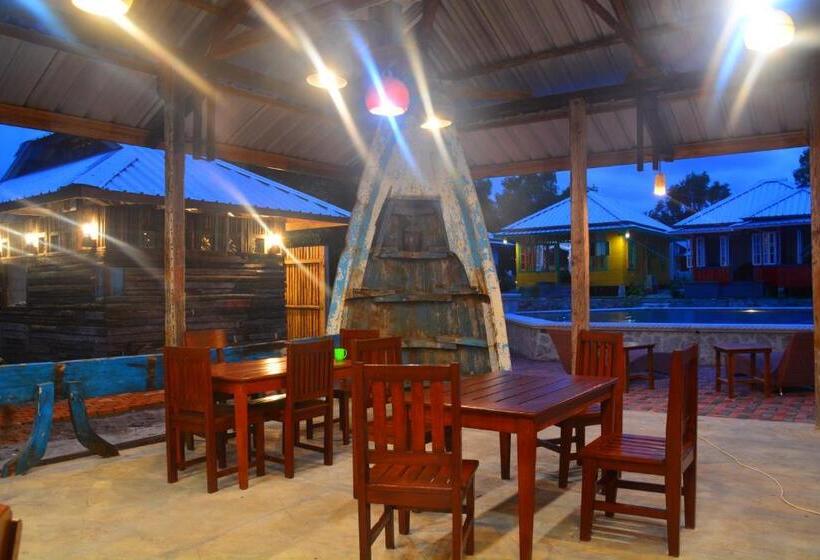 Номер Deluxe, Rock And Wreck Dive Resort