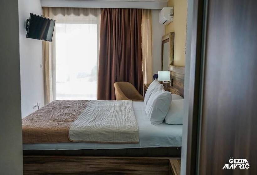 1 Bedroom Deluxe Apartment Sea View, Mediterraneo Liman