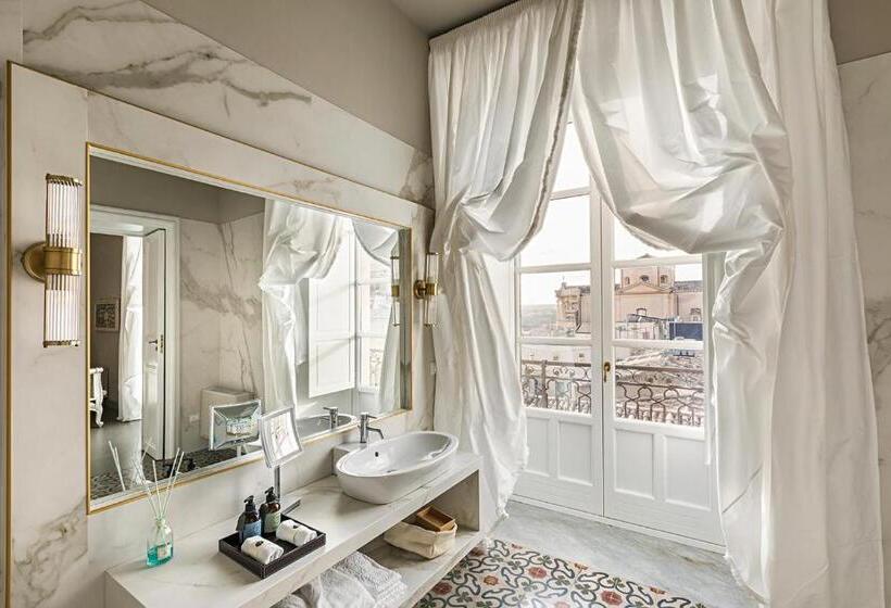 اتاق استاندارد با چشم‌انداز, Seven Rooms Villadorata