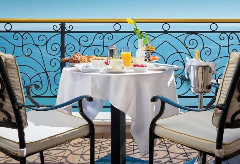 اتاق لوکس با تخت بزرگ, Villa Harmony