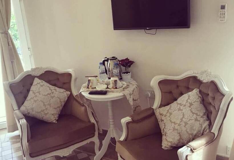 اتاق استاندارد, Lord S Residence Boutique