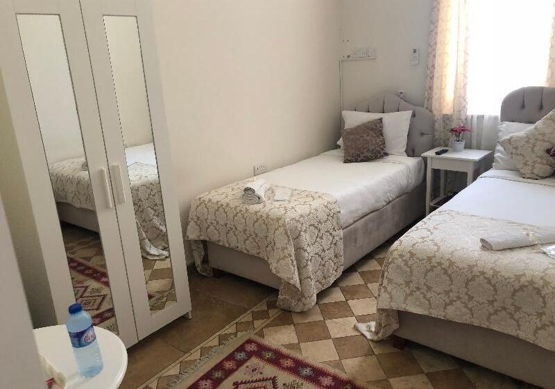 اتاق اکونومی, Lord S Residence Boutique