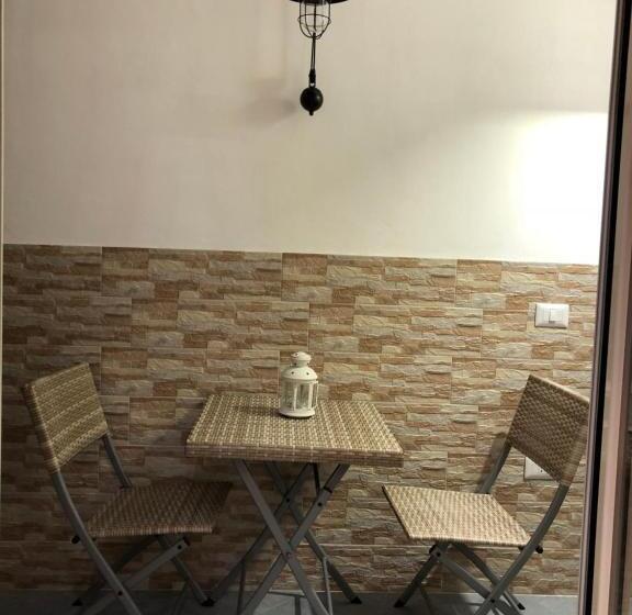 اتاق لوکس سه تخته, Domo B&b