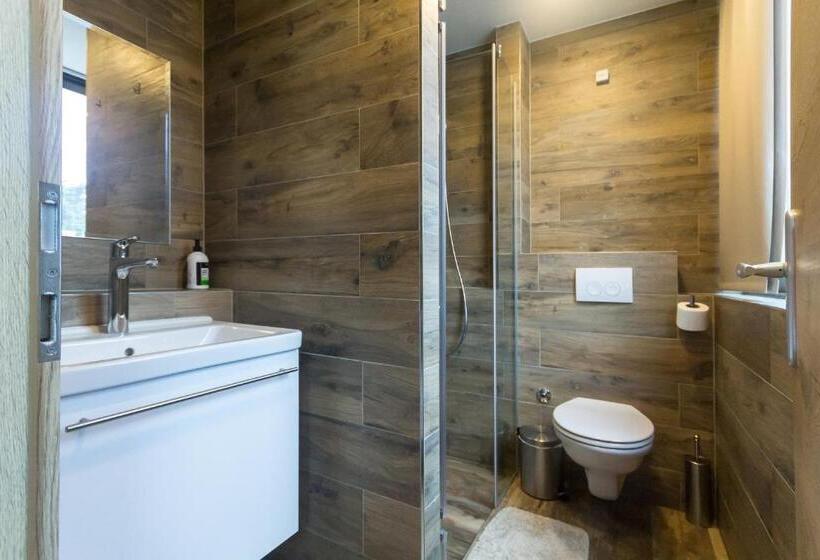 Номер Deluxe Вид на Город, Apinelo Tower Rooms
