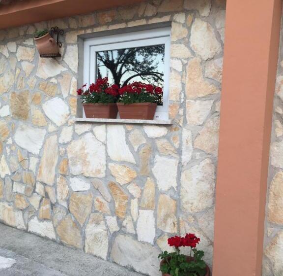 آپارتمان 2 خوابه با چشم‌انداز دریا, Guesthouse Tariba
