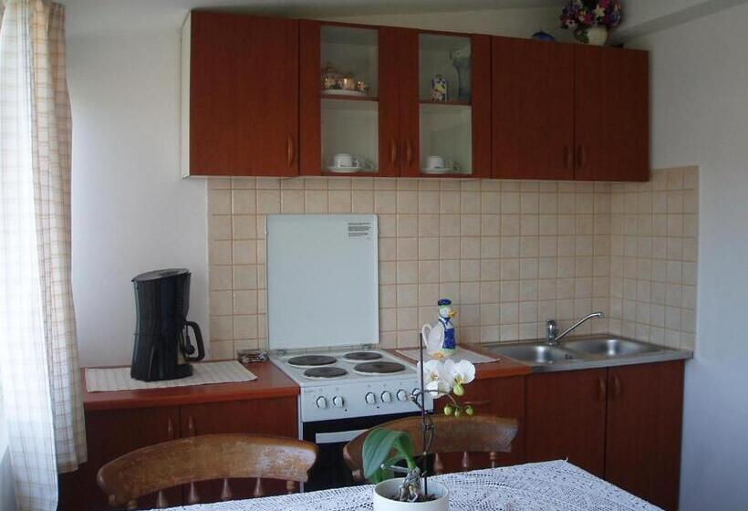 آپارتمان 2 خوابه با چشم‌انداز دریا, Guesthouse Tariba