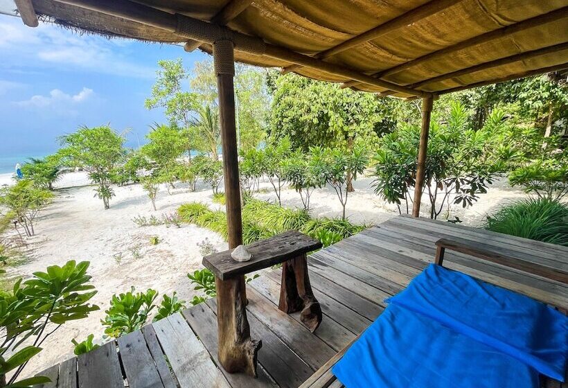 سوییت خانوادگی, Long Beach Resort Koh Rong