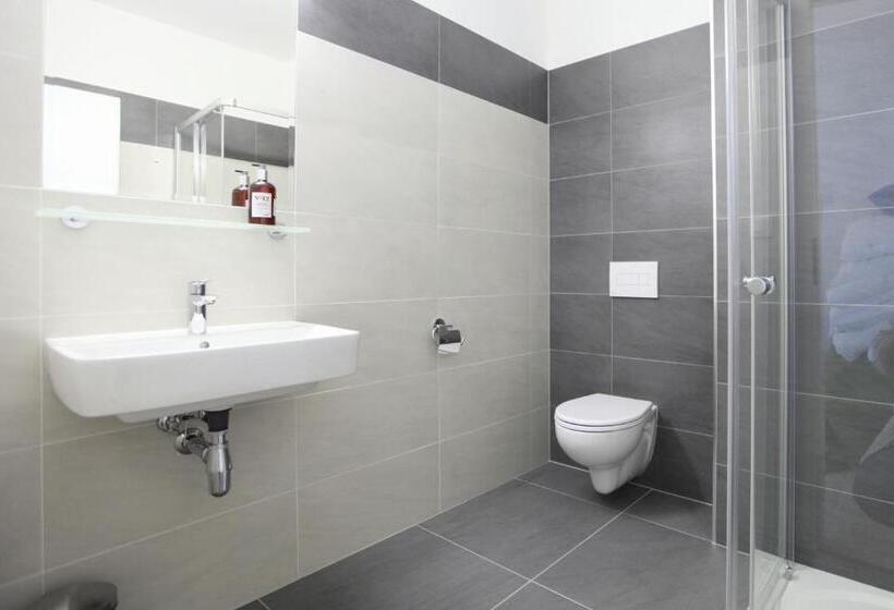 آپارتمان 1 خوابه با بالکن, City Center Best Place Apartments