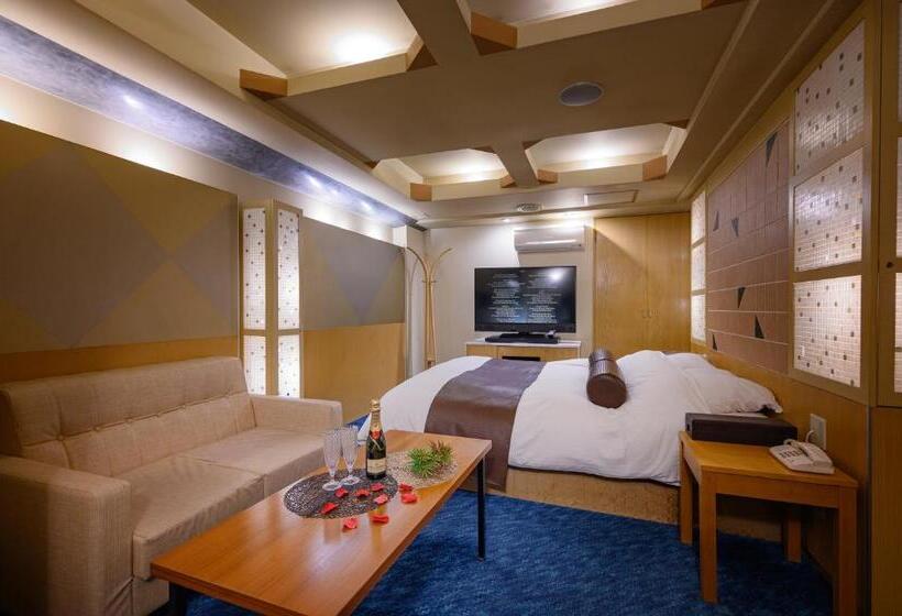 Номер Стандарт, Water Hotel Mw