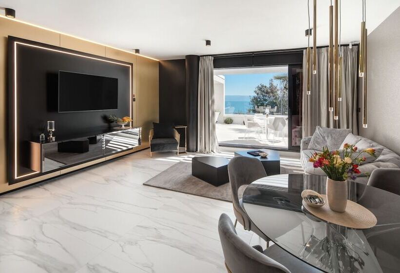 سوئیت خانواده 2 خوابه, Posh Residence Luxury Suites