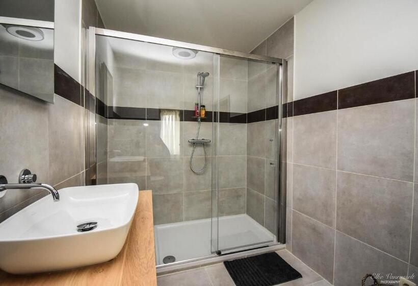 家庭小型套房, B&b De Bloesem