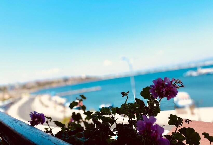 Номер Стандарт Вид на Море, Family Hotel Saint Nikola
