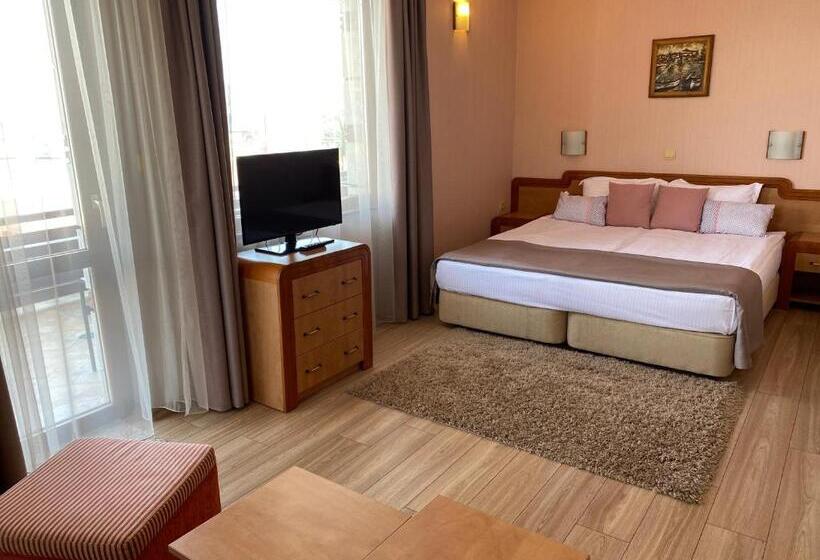Номер Стандарт Вид на Море, Family Hotel Saint Nikola