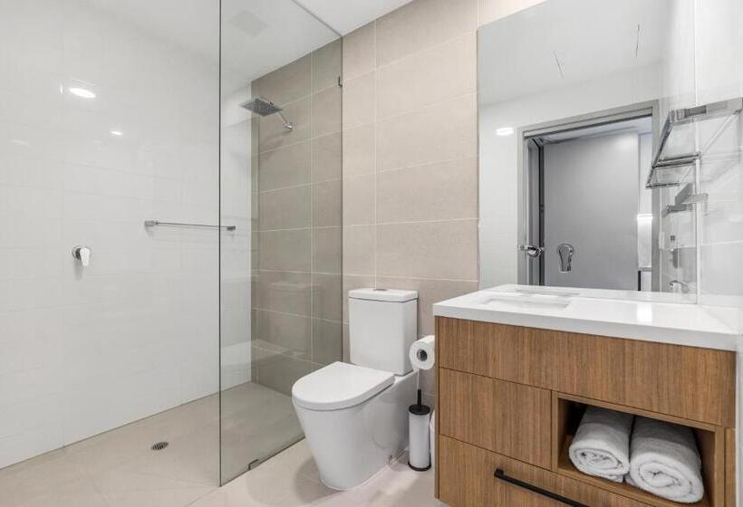 스탠다드 스튜디오 퀸 침대, Essence Suites Taringa