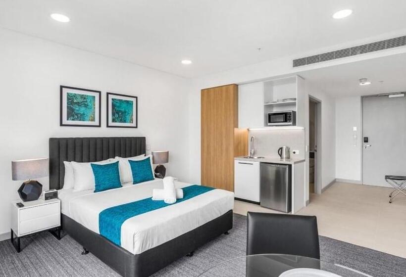 스탠다드 스튜디오 도시 전망, Essence Suites Taringa