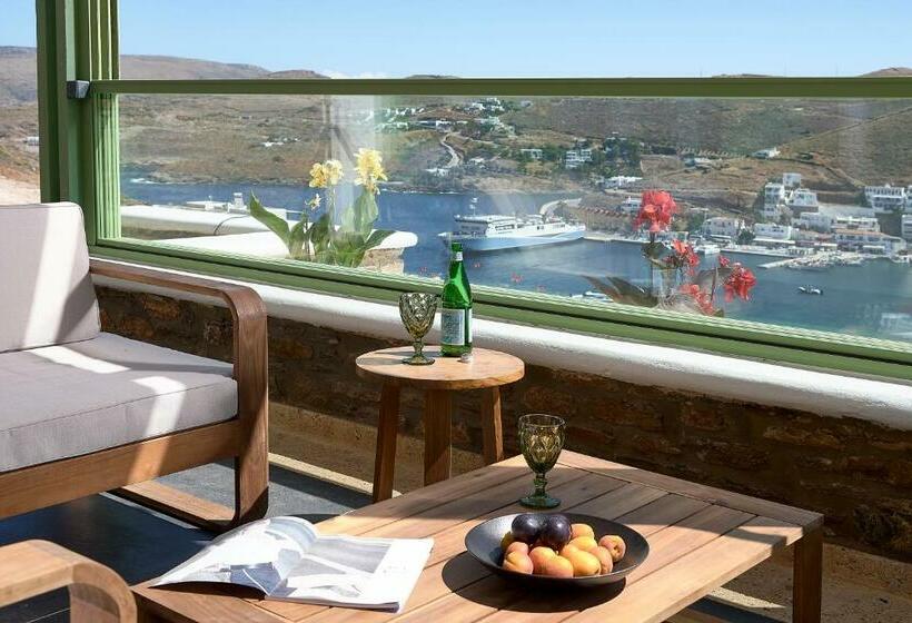 带海景的复工套房, Emgard Suites Kythnos