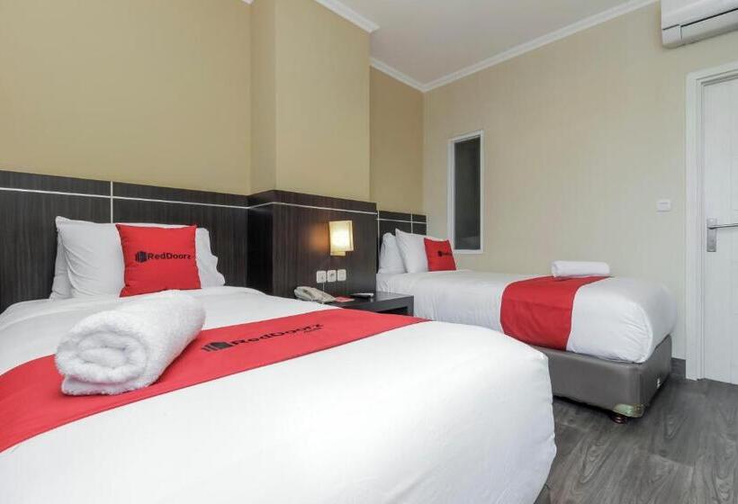 Номер Стандарт, Reddoorz Plus @ Thamrin