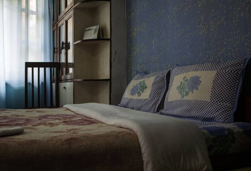 Standard Room, Serenity