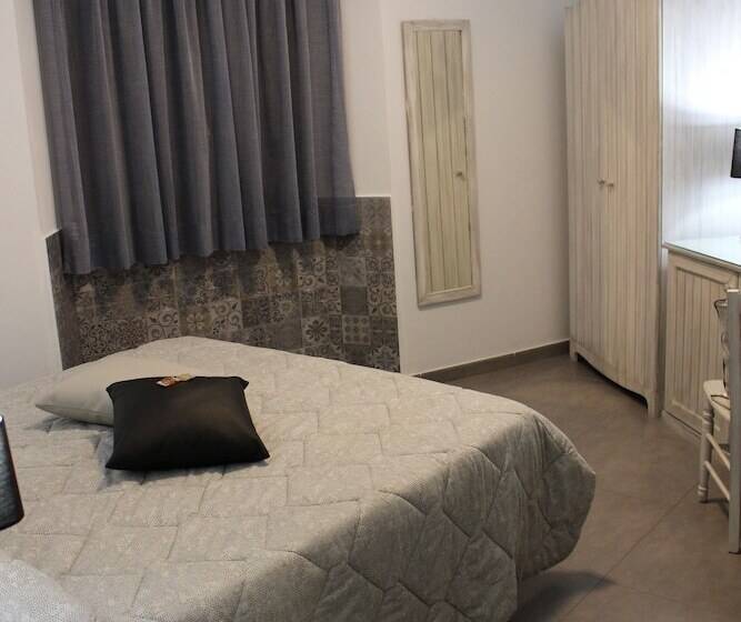 Номер Deluxe Одноместный, Bed & Breakfasts Conte Perollo