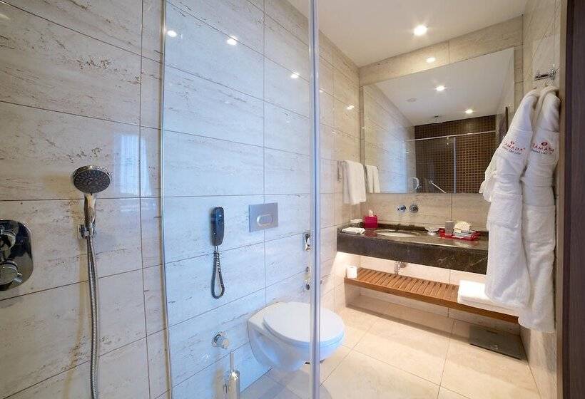 Suite with Terrace, Ramada By Wyndham Istanbul Old City