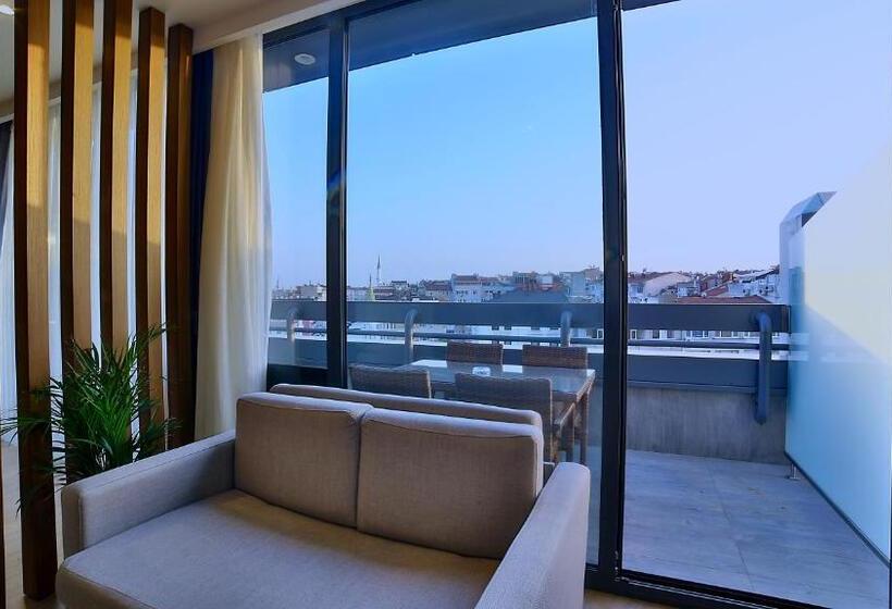 Suite with Terrace, Ramada By Wyndham Istanbul Old City
