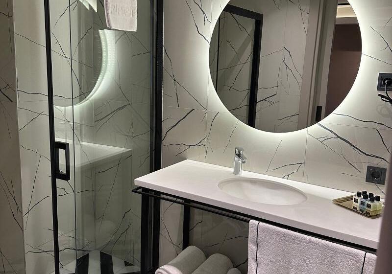 Quarto Estandar Individual, The New Hotel Zeybek