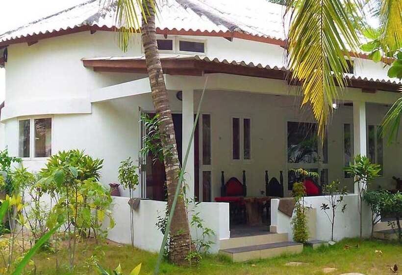 اتاق لوکس با چشم‌انداز استخر, Awalé Plage   Village Vacances