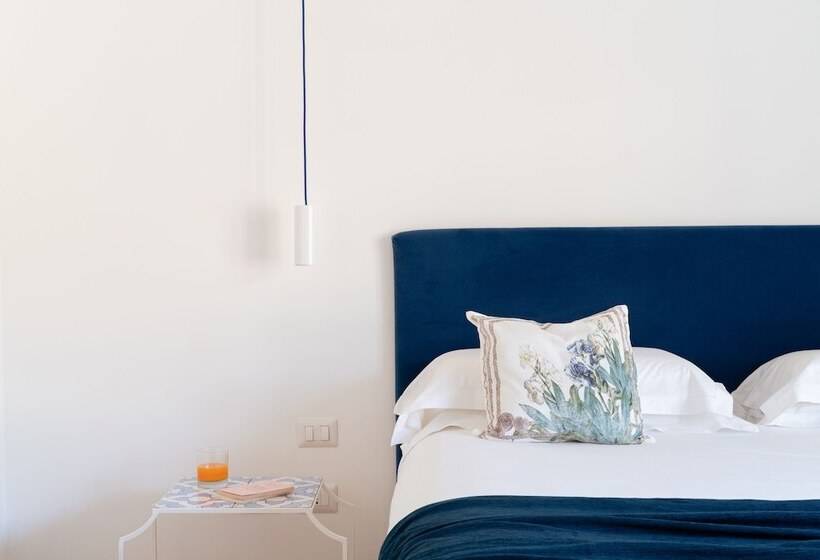 جناح جونيور, Domo 20 Hotel & Rooftop