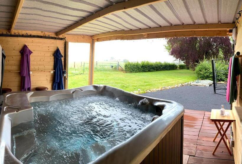 Стандартный Номер Кровать Кинг, Le Chateau De Frankie Spas Saunas