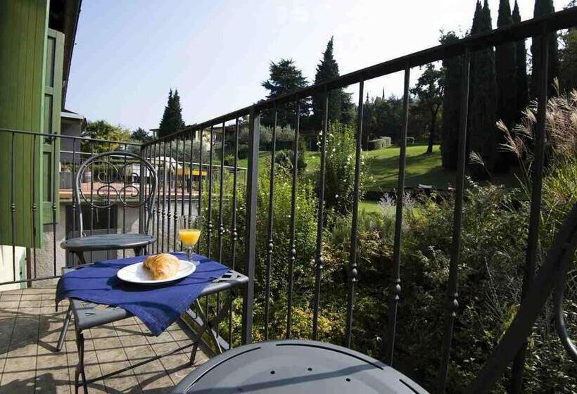 스위트, Residence Corte Camaldoli
