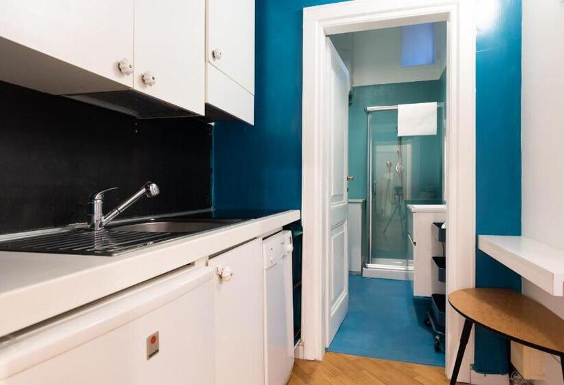 דירת חדר סופריור, Navona Open Space Apartments