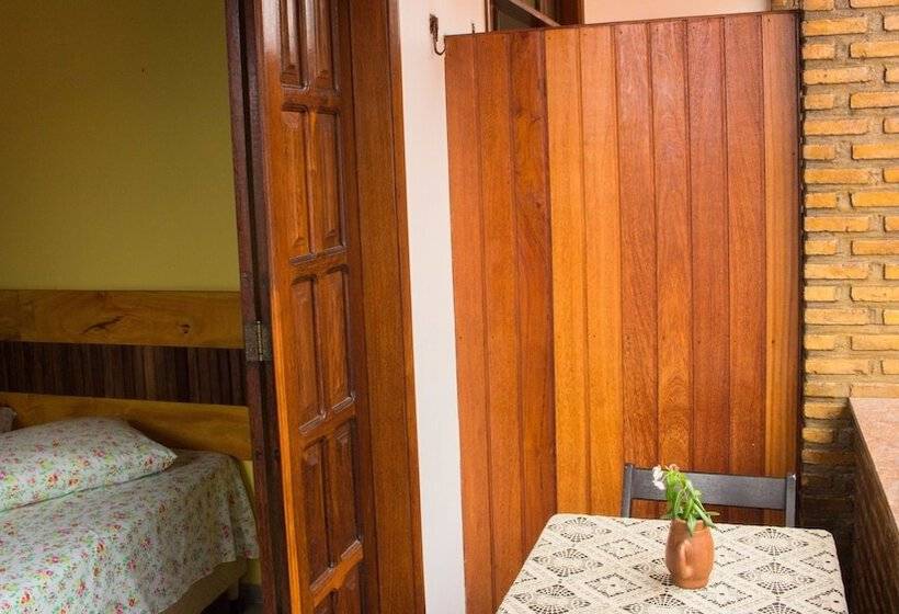غرفة قياسية ثلاثية, Pousada Morro Bello