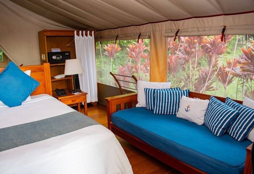 Premium Tent, Isla Chiquita Glamping