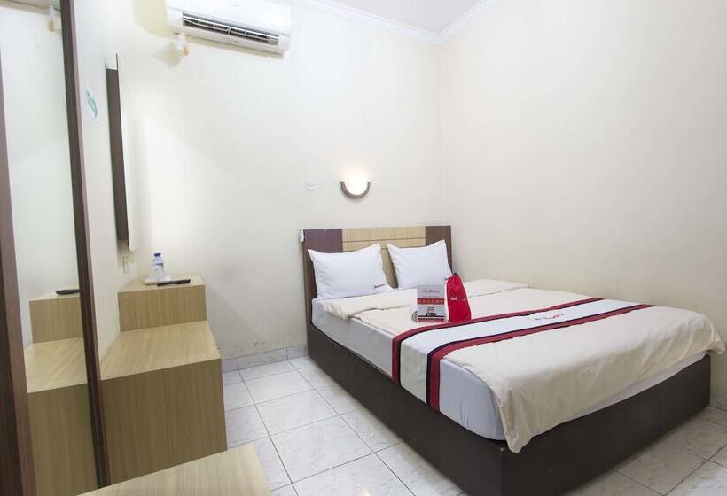 Номер Стандарт, Reddoorz Plus Near Stadion Mandala Krida