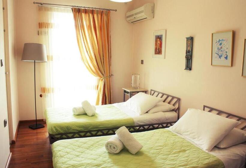 Номер Стандарт с Балконом, Veggie Garden Athens B&b
