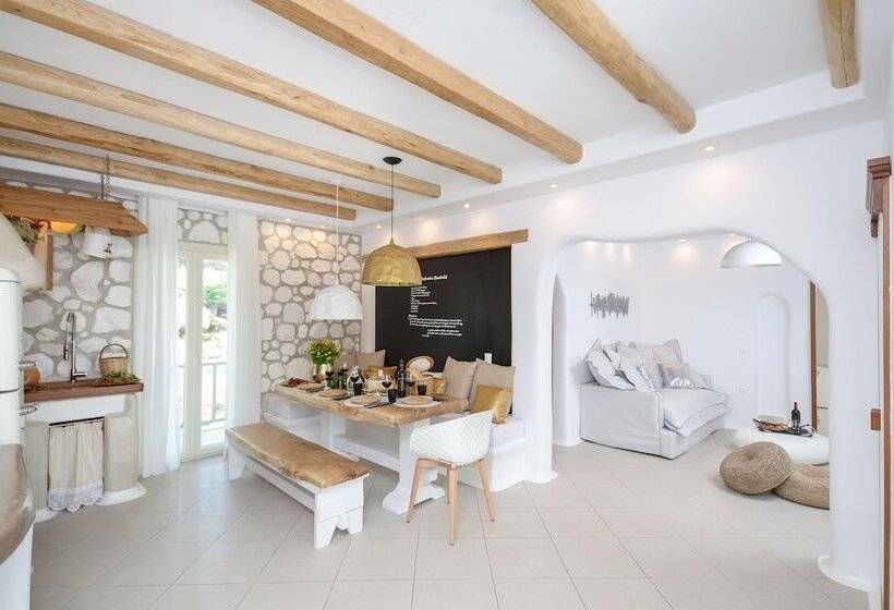 标准间, Naxos Euphoria Suites