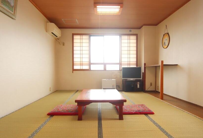 اتاق استاندارد چهار تخته, Star Hotel Akakura