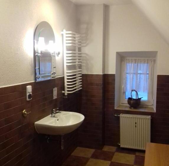 Quarto Estandar, Dom Gościnny Gerus