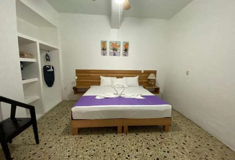 اتاق لوکس, Casa Gubidxa