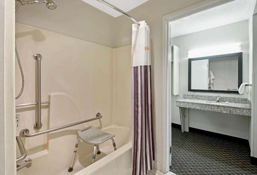 Номер Стандарт Адаптированный для Инвалидов, La Quinta By Wyndham Harrisburg Airport Hershey