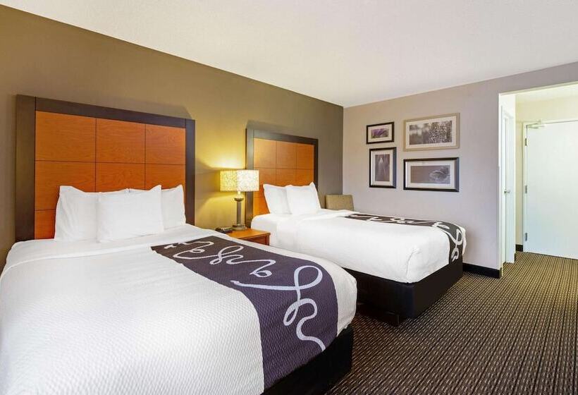 Номер Стандарт 2 Двуспальные Кровати, La Quinta By Wyndham Harrisburg Airport Hershey