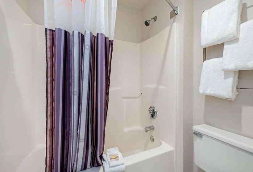 Люкс Deluxe Кровать Кинг, La Quinta By Wyndham Mansfield Oh