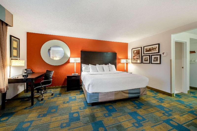 Люкс Deluxe Кровать Кинг, La Quinta By Wyndham Mansfield Oh