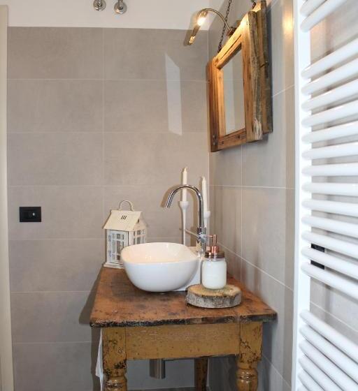 اتاق لوکس, Agriturismo Le Zorlesche
