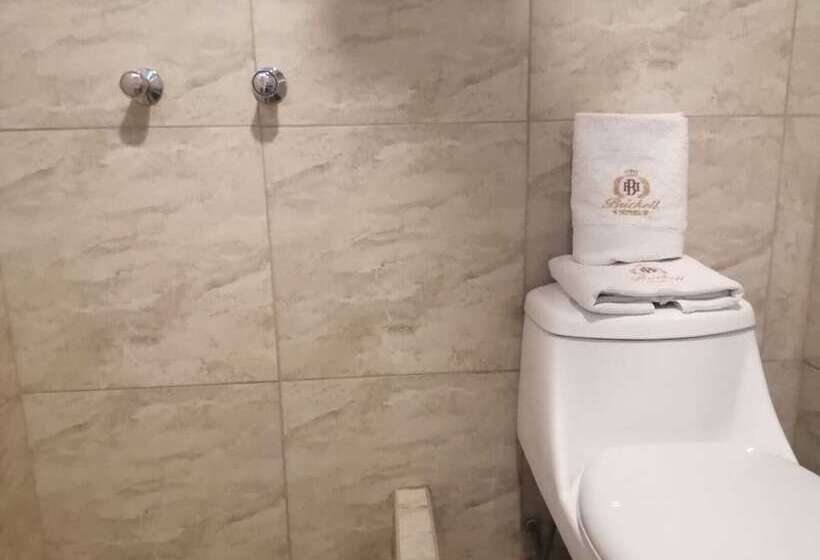 Номер Стандарт, Brickell