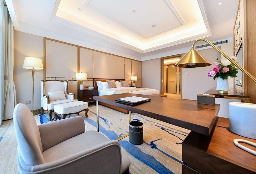 Президентский Люкс, Wyndham Grand Plaza Royale Kaicheng Anji