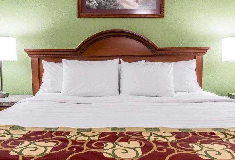 带大床的标准间, Clarion Inn I94 Near Expo Center