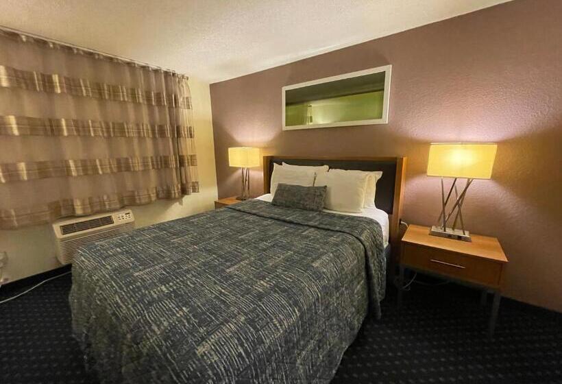 Номер Стандарт, Lakeside Inn